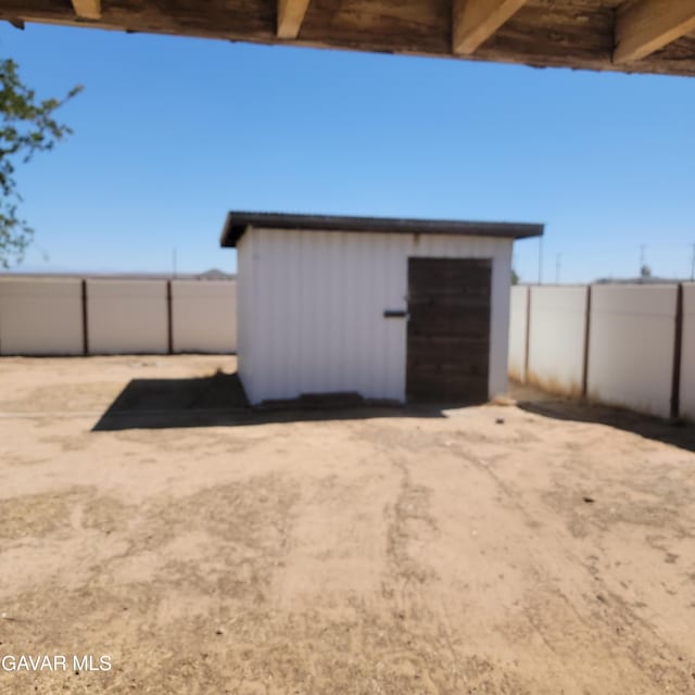 8150 Evergreen Ave, California City, CA 93505 - photo 27