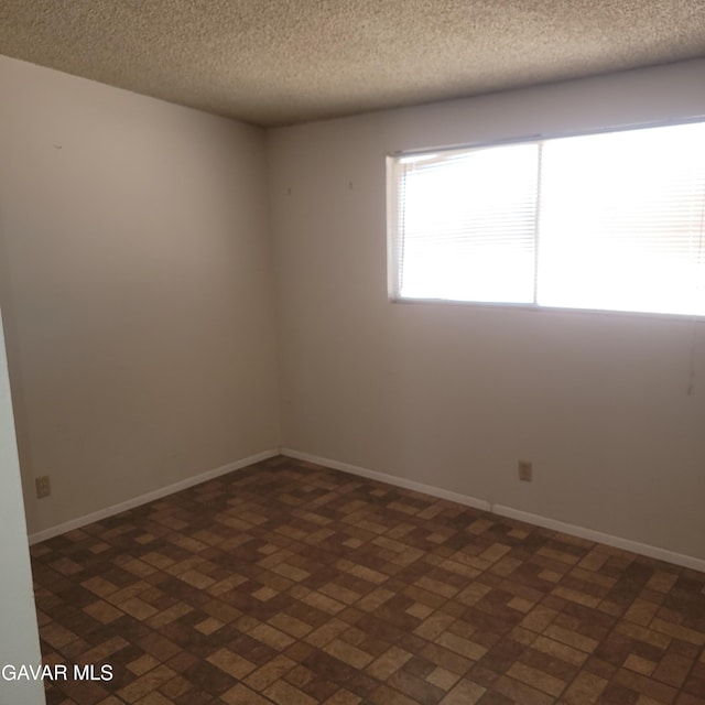 8150 Evergreen Ave, California City, CA 93505 - photo 15