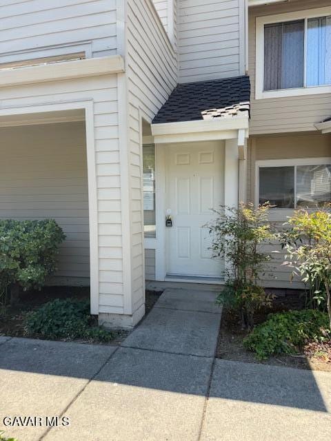 132 Crosswind Ct, Hercules, CA 94547 - photo 2