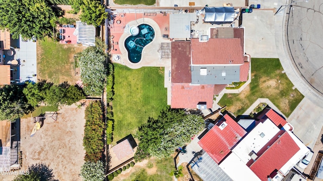 3628 Marilynn St, Lancaster, CA 93536 - drone / aerial view of a pool area