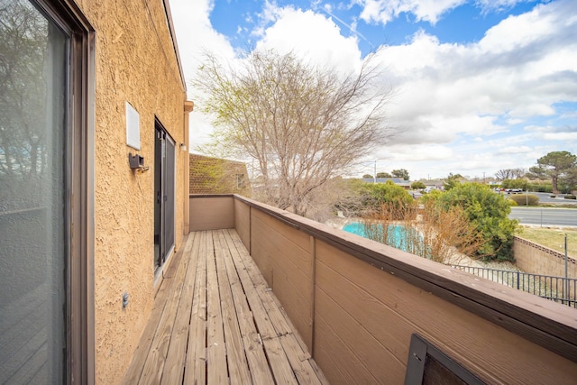 1510 W Newgrove St, Lancaster, CA 93534 - balcony with view of pool