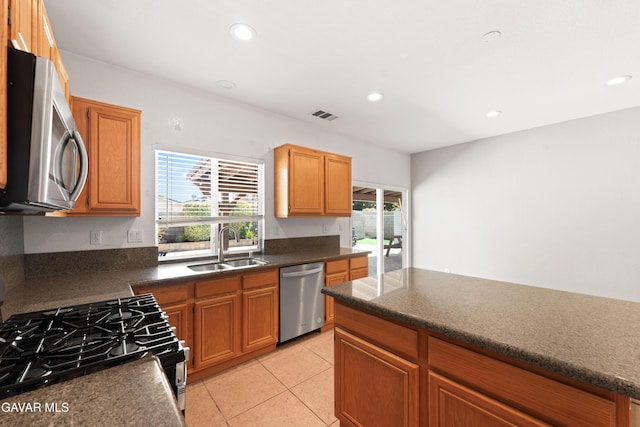 3128 Kachina Ct, Lancaster, CA 93535 - photo 11