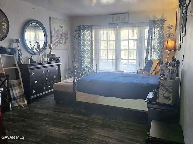 1283 W Lancaster Blvd, Lancaster, CA 93534 - bedroom featuring wood finished floors