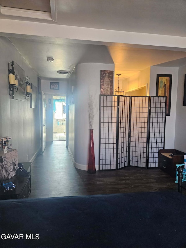 1283 W Lancaster Blvd, Lancaster, CA 93534 - corridor featuring wood finished floors and baseboards