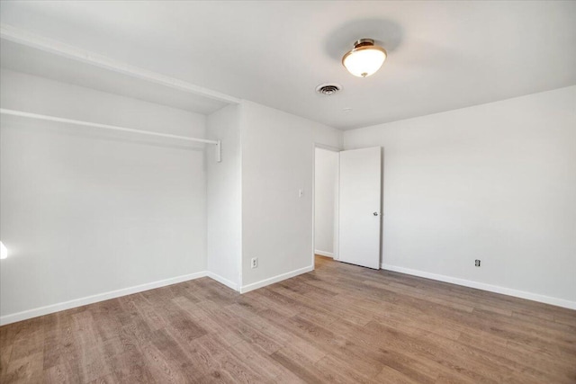 39441 E 140th St, Palmdale, CA 93591 - empty room featuring wood finished floors and baseboards