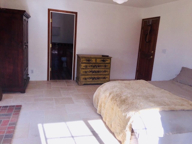 bedroom featuring a closet