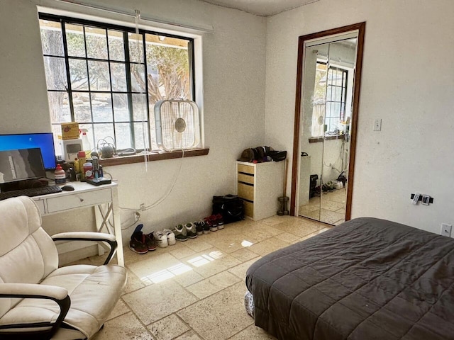 bedroom featuring a closet