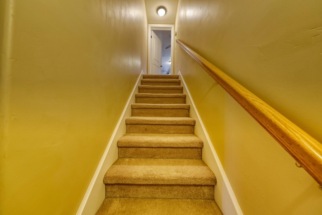 24281 Jacaranda Dr, Tehachapi, CA 93561 - stairs with carpet flooring