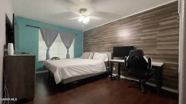 36726 Sulphur Springs Rd, Palmdale, CA 93552 - bedroom with dark wood-style flooring, a ceiling fan, and a desk