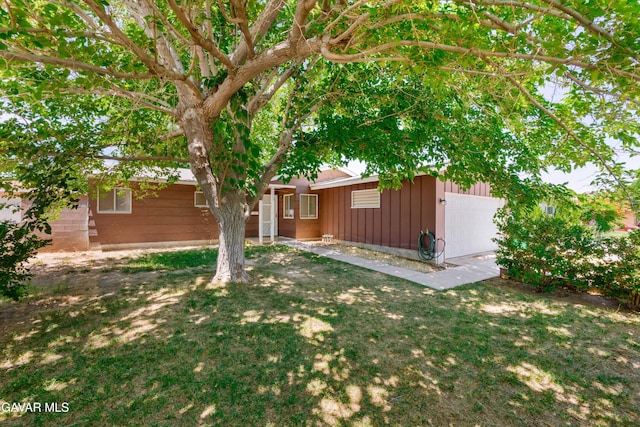 44049 Elm Ave, Lancaster, CA 93534 - view of yard