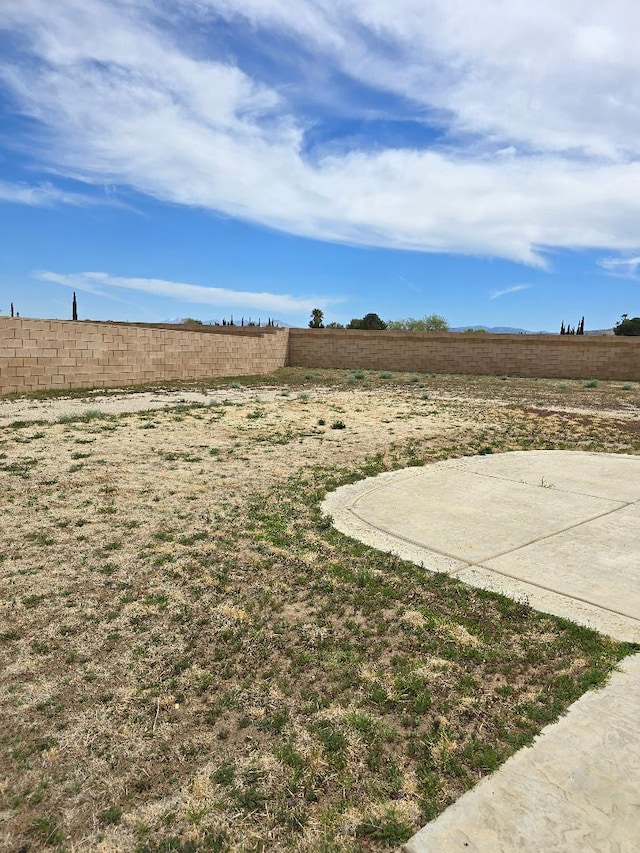 39294 Butler St, Palmdale, CA 93551 - view of yard featuring a patio area