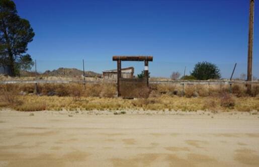 38901 E 230th St, Palmdale, CA 93591