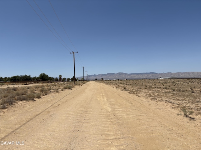 Mendiburu Rd, California City, CA 93505 - photo 2
