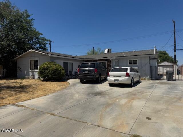 45529 Sancroft Ave, Lancaster, CA 93535 - ranch-style house featuring concrete driveway