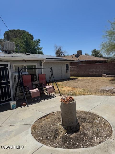 45529 Sancroft Ave, Lancaster, CA 93535 - view of patio