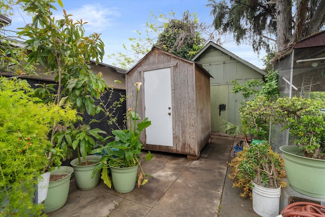 1320 W 50th St, Los Angeles, CA 90037 - view of shed