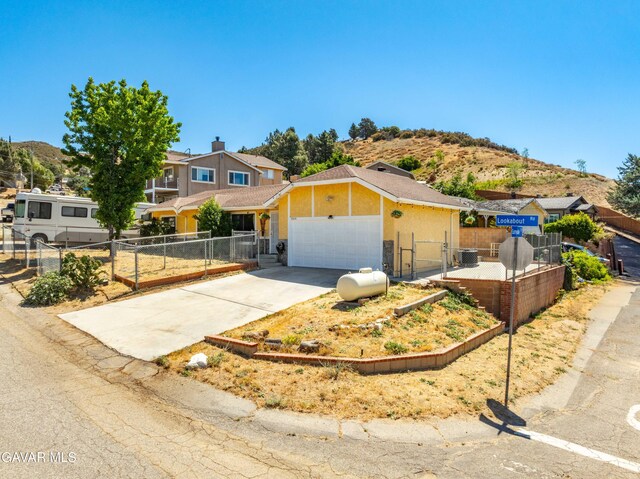 43230 Lookabout Rd, Lake Hughes, CA 93532 - photo 2