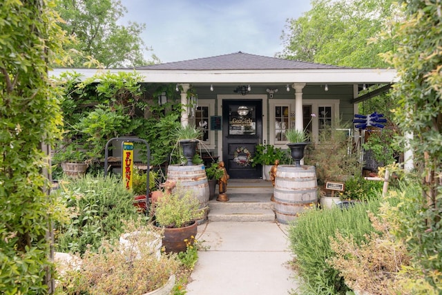 view of front of home with covered porch