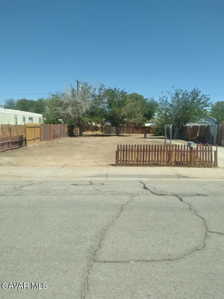 1320 W Saint George Ave, Ridgecrest, CA 93555 - photo 1