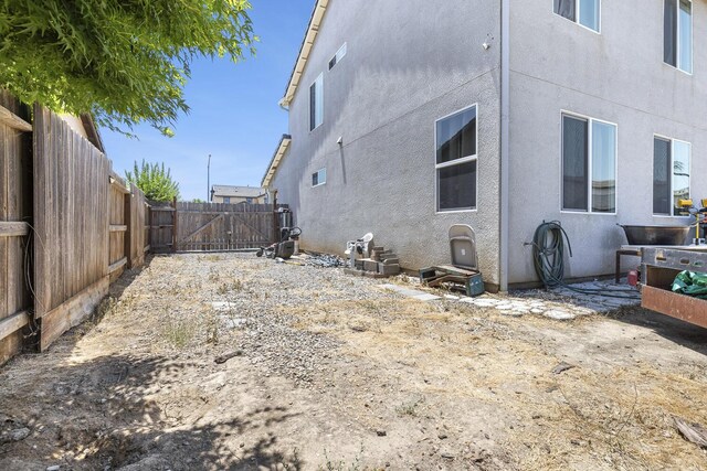 1413 La Quinta Way, Madera, CA 93638 - view of property exterior with stucco siding