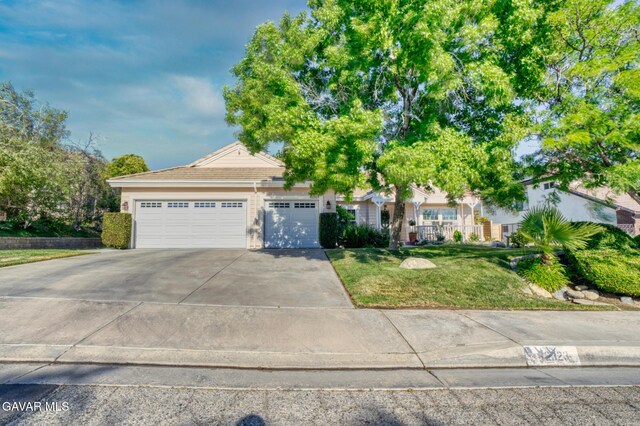 42323 Round Hill Dr, Lancaster, CA 93536 - photo 1