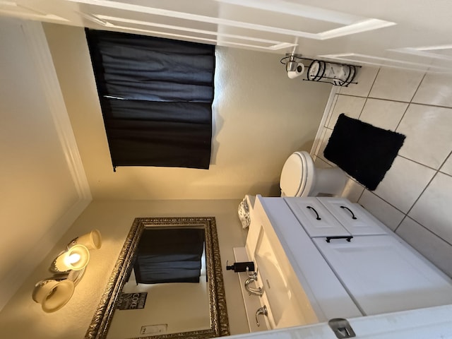 bathroom featuring tile patterned floors