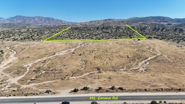 Listing photo 3 for Ste Mt, Emma, Palmdale CA 93550