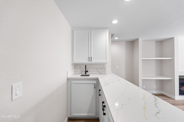 43441 W 30th St Unit 3, Lancaster, CA 93536 - bar area featuring light wood-style flooring, recessed lighting, and built in features