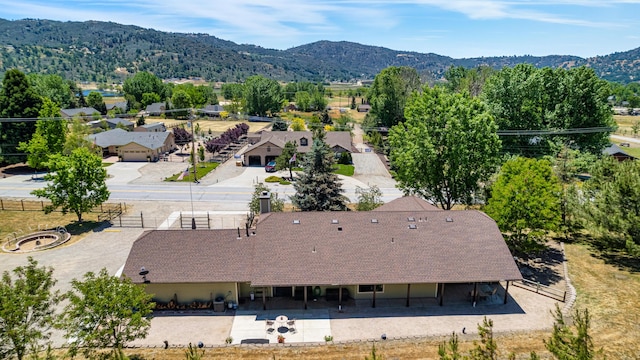 24140 Deertrail Dr, Tehachapi, CA 93561 - aerial view of property and surrounding area featuring a mountainous background