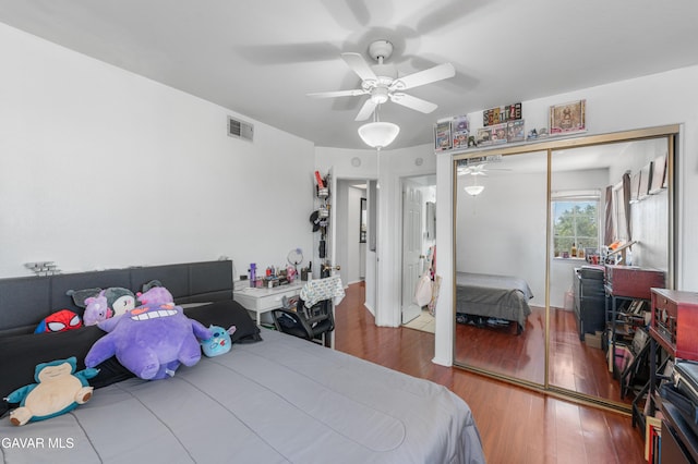 44559 Aspen St, Lancaster, CA 93535 - bedroom with wood finished floors, a closet, and ceiling fan