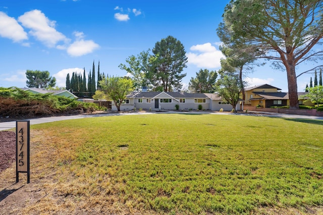 43745 Waddington Ave, Lancaster, CA 93536 - photo 3