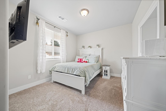 bedroom with carpet flooring