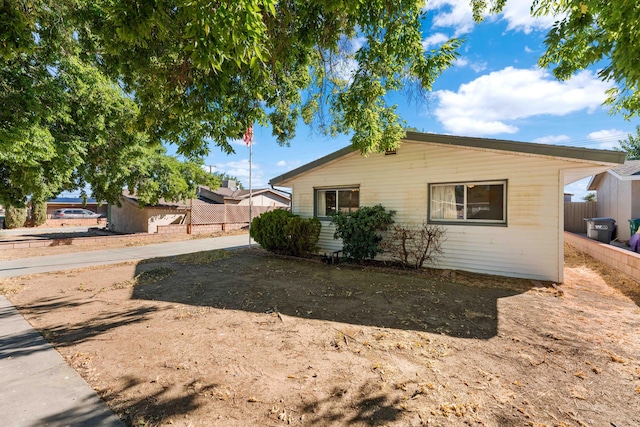 38248 Gunton Dr, Palmdale, CA 93550 - photo 31