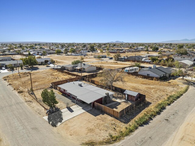 view of front of property featuring a carport