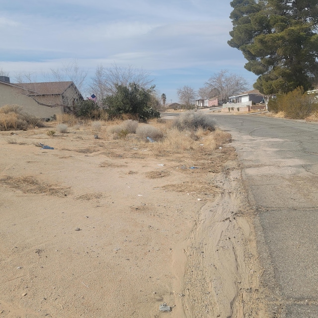 Listing photo 3 for Rea Ave, California City CA 93505