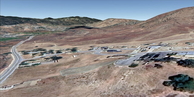 Mccloud Dr, Lake Elizabeth, CA 93532
