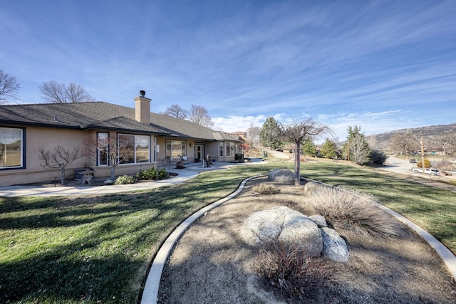 view of yard with a patio