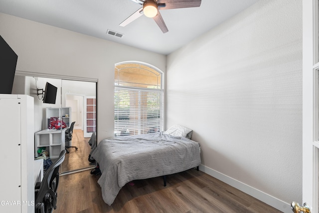42094 W 21st St, Lancaster, CA 93536 - bedroom with wood finished floors and a ceiling fan