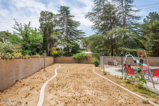 43818 Halcom Ave, Lancaster, CA 93536 - view of fenced backyard