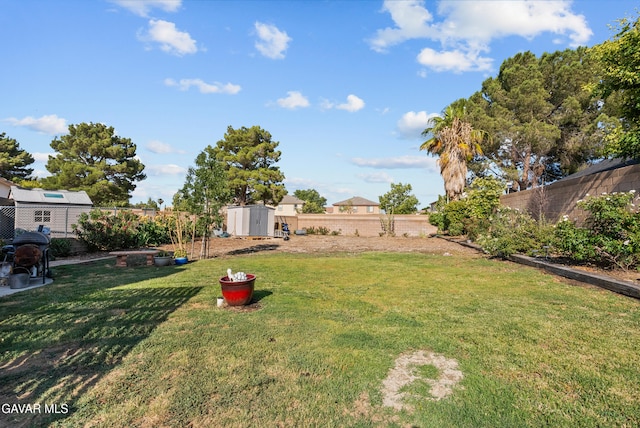 2512 Mildwood Ct, Lancaster, CA 93536 - fenced backyard with a storage shed
