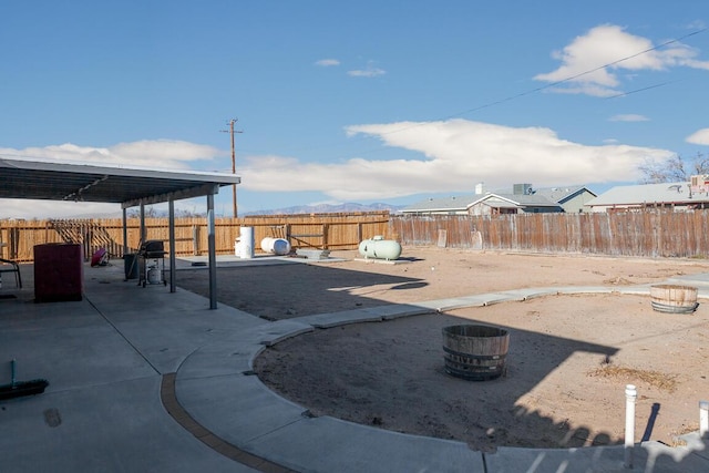 view of yard with a patio area