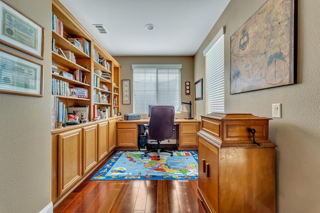 office area with hardwood / wood-style flooring