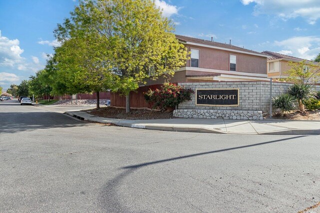 40305 Reata Rd, Palmdale, CA 93550 - view of front of home featuring stucco siding