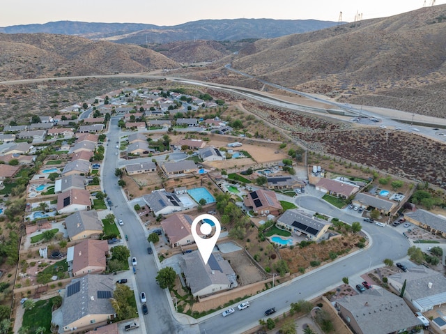 bird's eye view featuring a mountain view