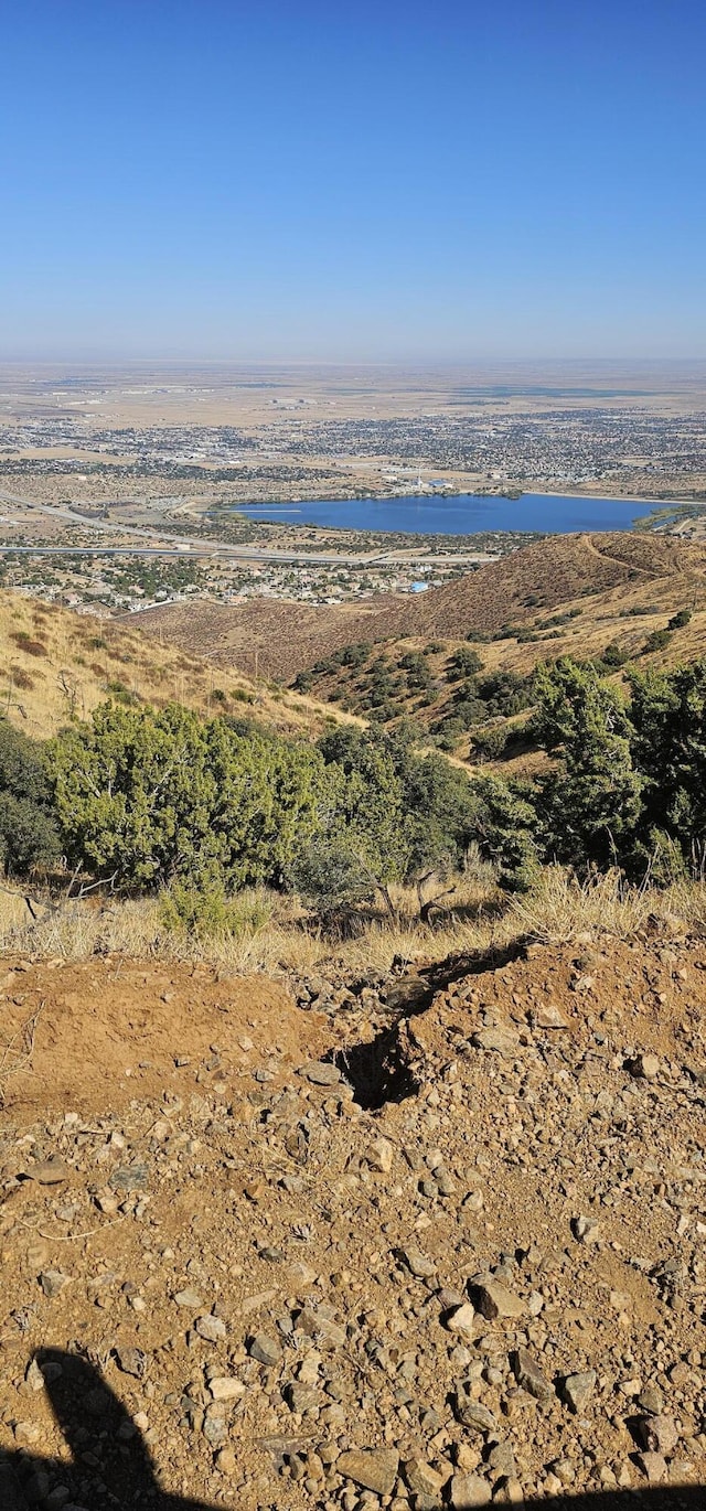 Listing photo 2 for Sky Vista Ter, Palmdale CA 93551