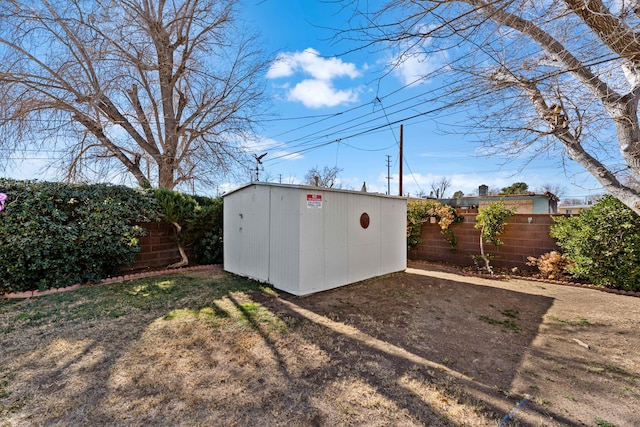 view of outbuilding