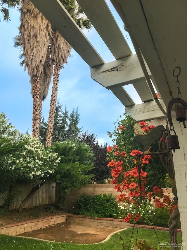 view of yard featuring fence