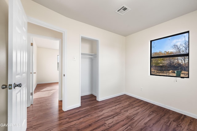 43331 Fairglen Rd, Lancaster, CA 93535 - unfurnished bedroom featuring dark wood finished floors and a closet