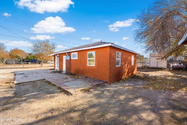 43331 Fairglen Rd, Lancaster, CA 93535 - view of home's exterior featuring stucco siding