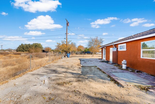 43331 Fairglen Rd, Lancaster, CA 93535 - view of yard
